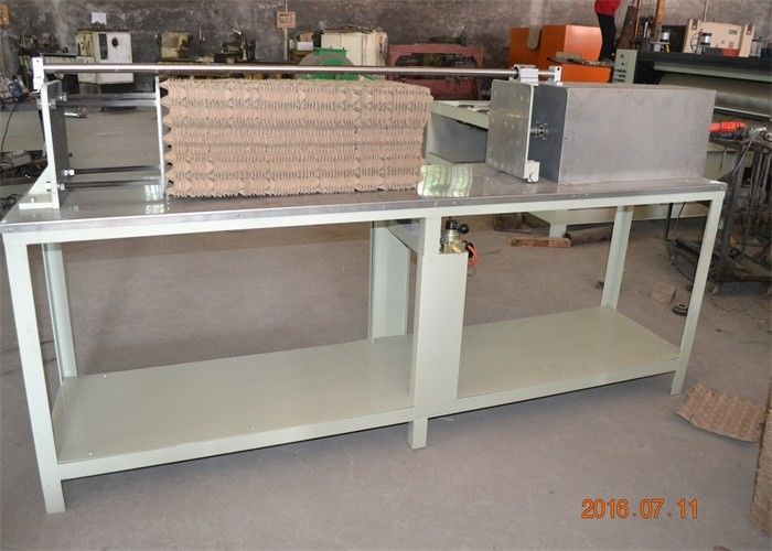 700pcs/h ماشین قالیباف کاغذ برای بسته بندی محصولات صنعتی